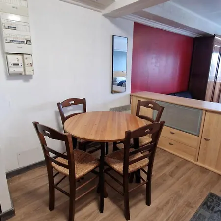 Studio A Proximite De La Gare Apartment *